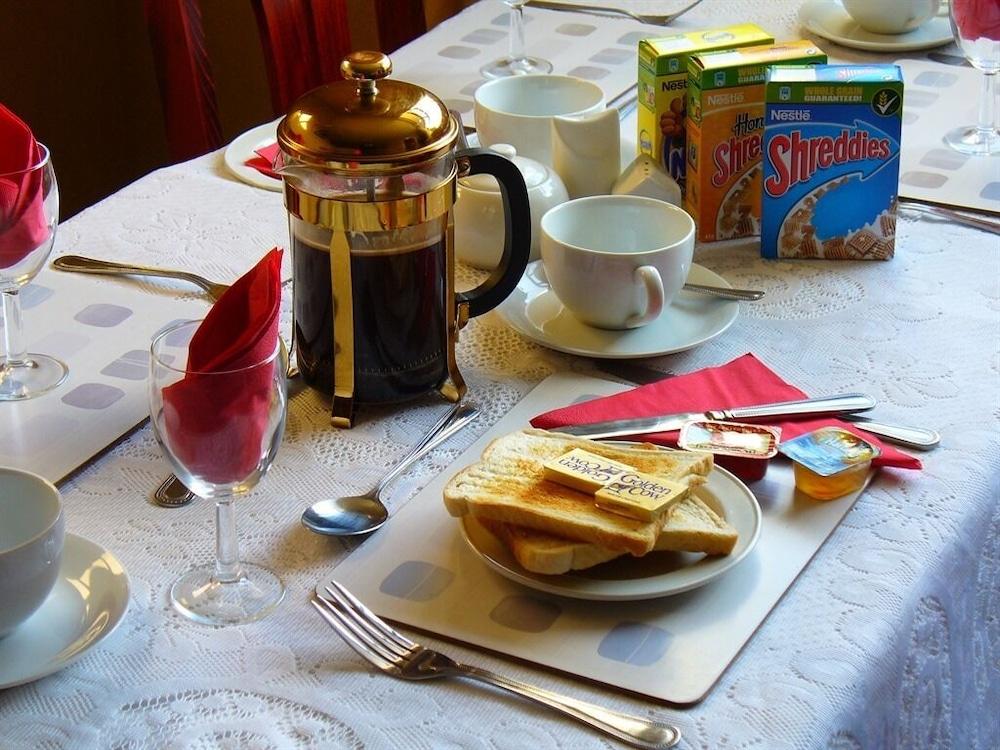 Causeway Tavern Bed & Breakfast Bushmills Eksteriør bilde